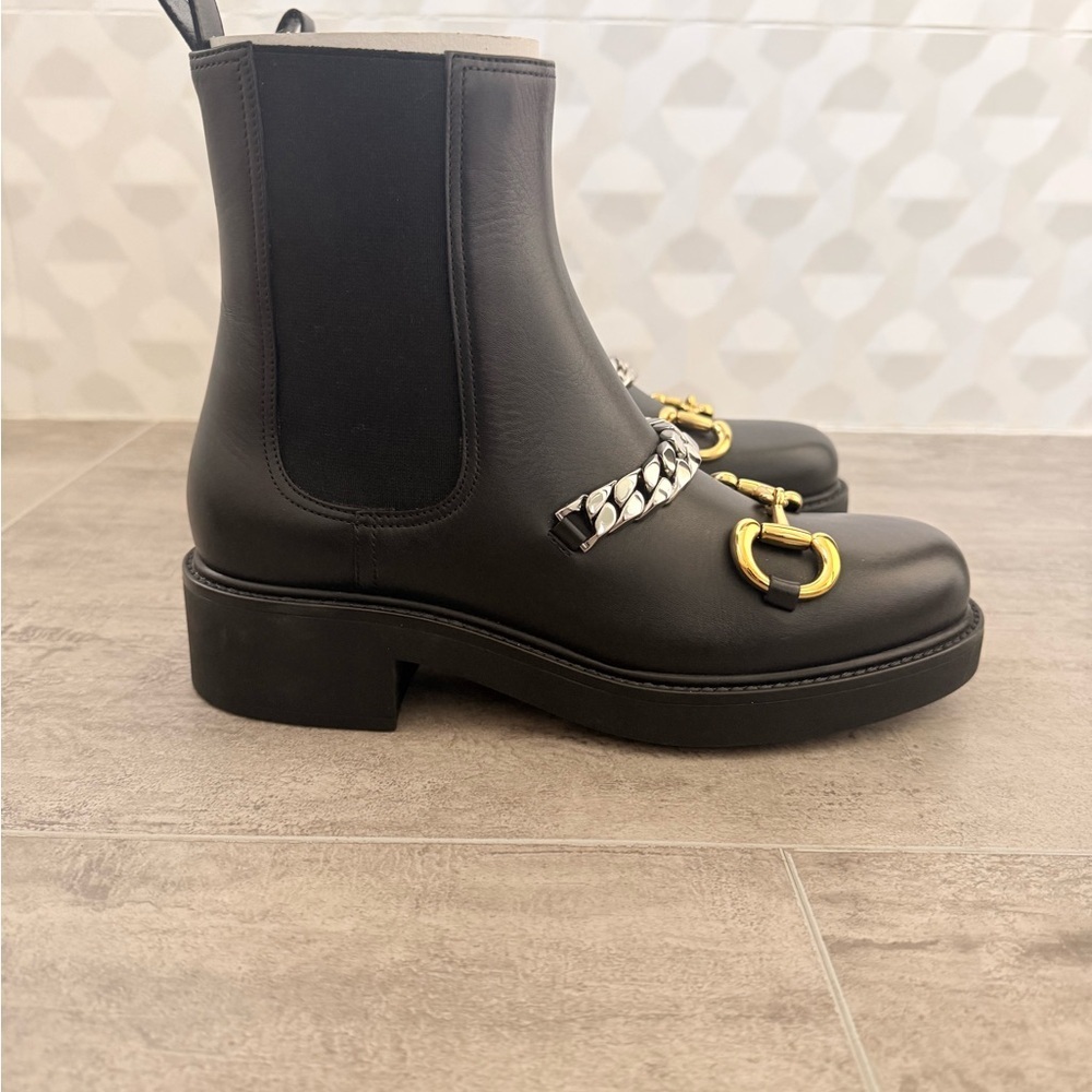 Gucci Black Leather Horsebit Chain Chelsea Boots Women's Size 7 - Picture 6 of 12